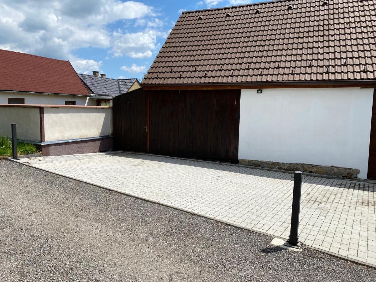 Villa U Nas Na Chalupe à Borovany  Extérieur photo